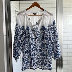 Tommy Bahama Peasant button down top - L